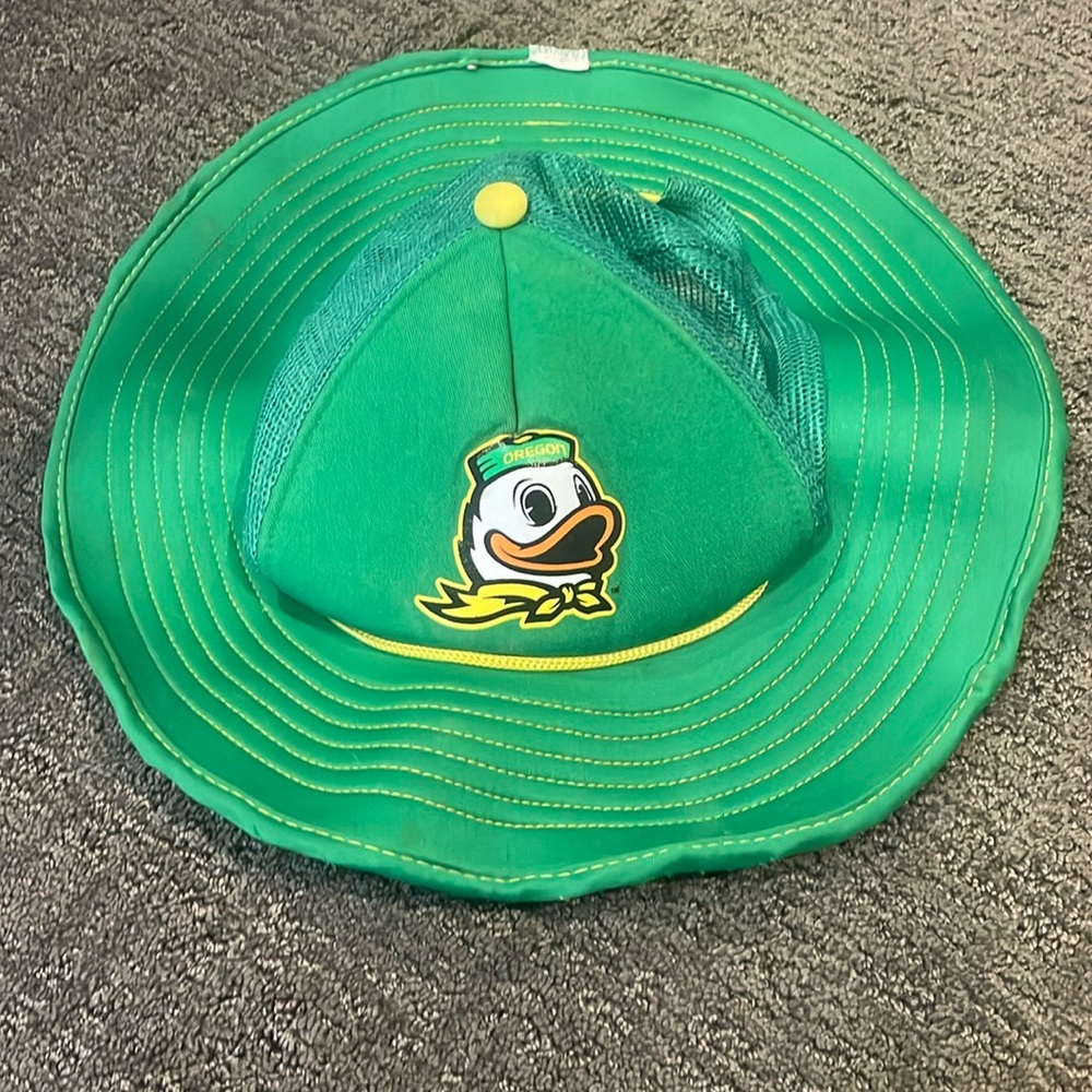 Cowbucker Oregon Ducks kids hat